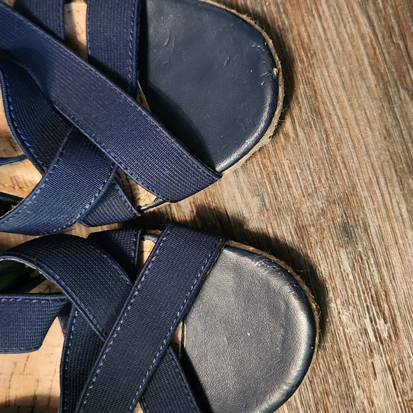 Merona Wedges - Size 9 - Picture 7 of 7